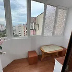 Aurel Vlaicu Center דירה 4*