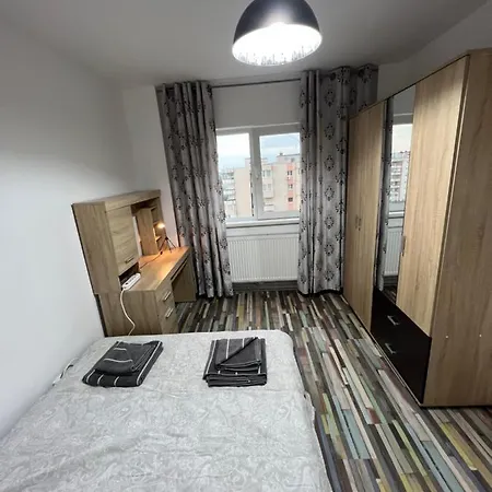 Aurel Vlaicu Center Apartment